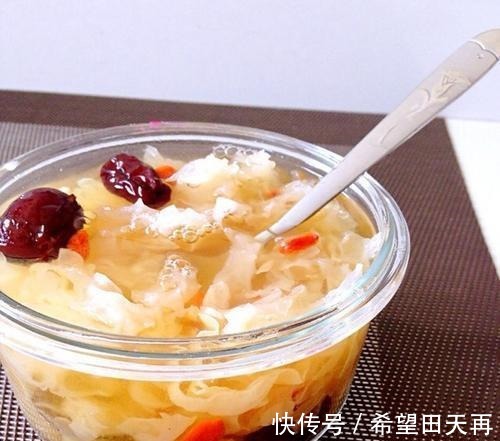 滋补养颜汤|冬天寒冷女人多喝这3道滋补养颜汤,每周煮几次,面如桃花过冬!