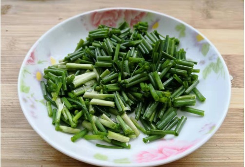 天天|豆腐这样做真香,天天吃都不腻,做法简单又下饭,比麻婆豆腐香