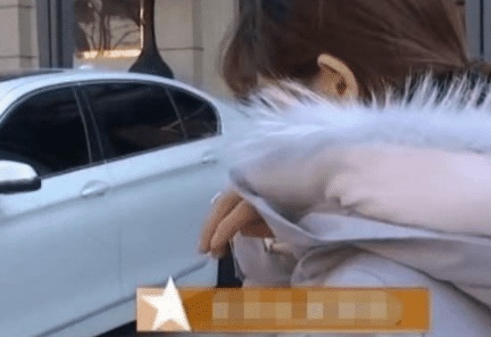 朋友们 因为“太小”花12万做手术,术后就只能坐着睡觉如却今痛苦不已