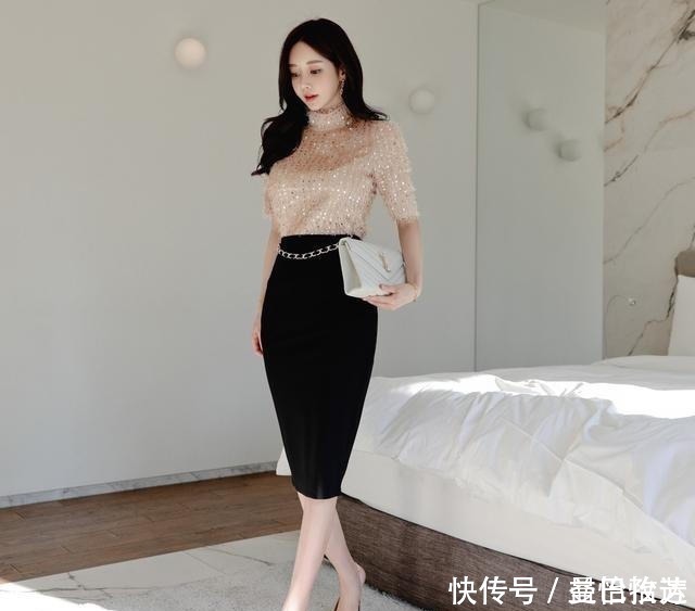 束腰|最美孙允珠：琳琅光鲜亮片雪纺衫搭配质感束腰包臀裙