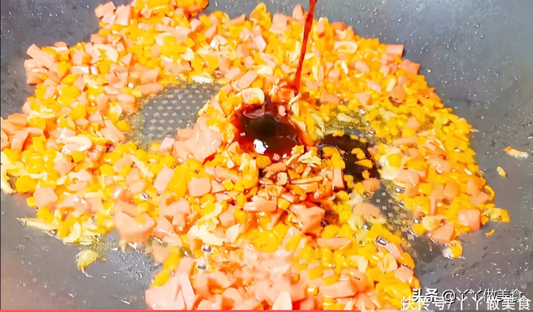 最近很火的鸡蛋做法,饭店卖45一盘,在家成本不到5元,真解馋