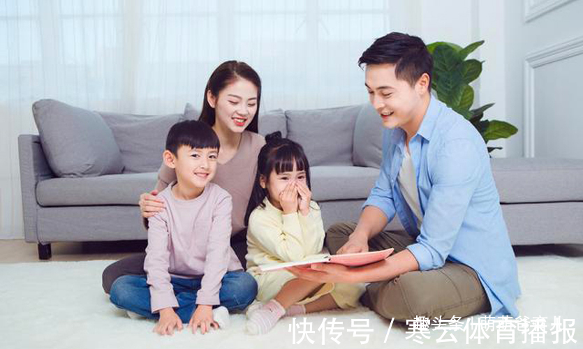 4胞胎|90后孕妈生下4胞胎,得知孩子性别后,宝爸:我上辈子拯救了地球