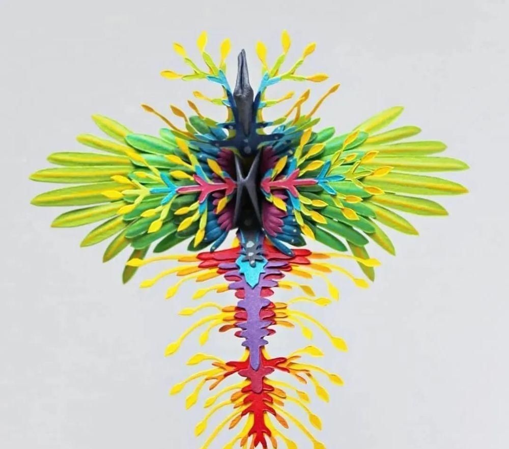 灵感$抑郁小哥把一只2毛钱的千纸鹤折成了我买不起的样子,不但病好了还年入百万