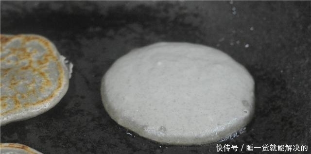 春暖花开,早餐多吃这个饼,清爽解腻润肠道,5分钟能做一大锅!