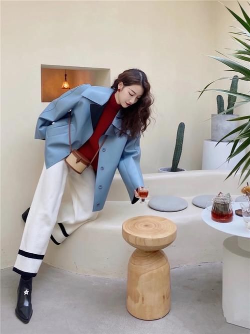 今春火了一种“小西装”，搭配裙子或者裤子都好看，又洋气又时髦