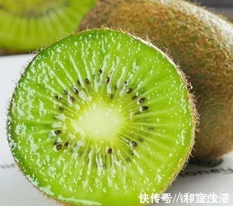 猕猴桃|猕猴桃太硬如何快速催熟学会这个小妙招，果实自然熟透香甜多汁