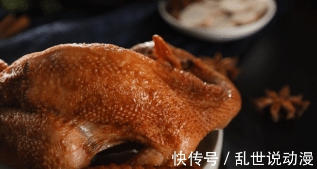 符离集烧鸡，选用肥美母鸡，这道菜过油不化香醇不腻