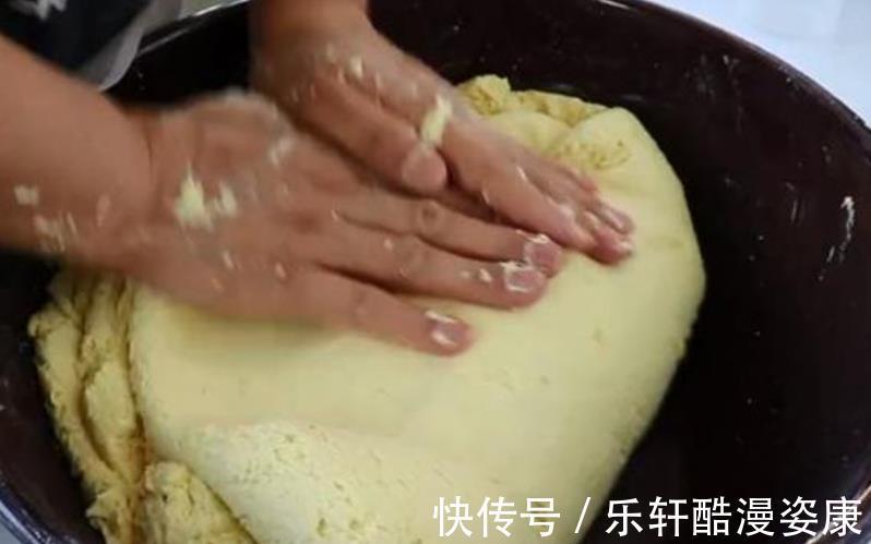 油糕|炸油糕不再也不用在外面买,在家就能做,外酥里糯,很香甜
