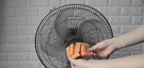 不管电风扇多脏,教你不用拆下清洗,几分钟变得干净无灰尘,实用