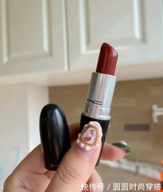 口红 MAC口红那么多,哪些最热门这几个颜色谁涂谁好看!