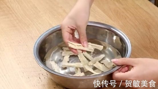 泡腐竹，别直接用凉水！多加1样，半小时泡发，软绵筋道无硬芯