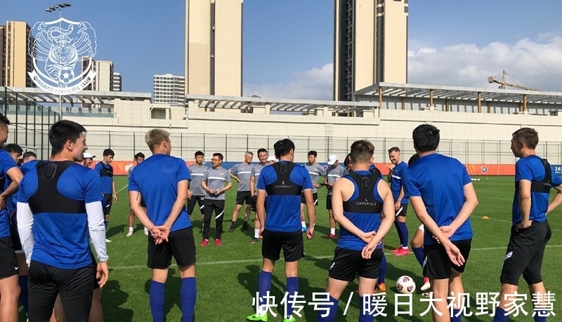 中超联赛|间接回应外界传言!中超保级队更新球队训练状况,外援已回归