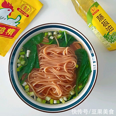 这是我吃过全宇宙最好吃的快手清汤面