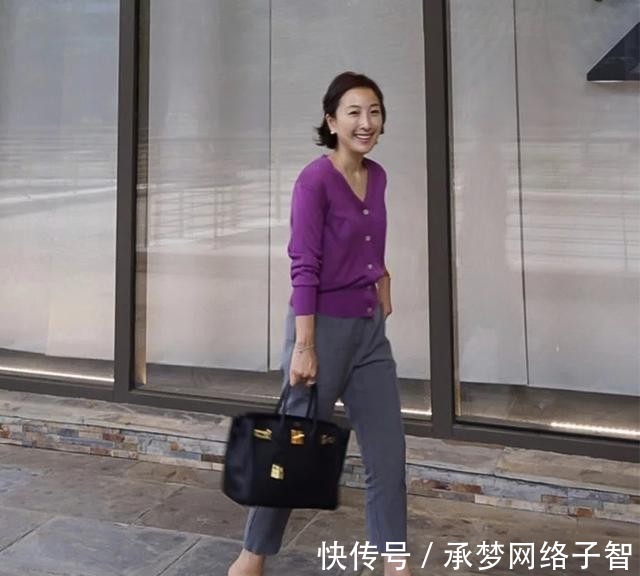 一衣 中年女人秋季穿搭越简约越高级,不信看这位博主,舒适大方显气质