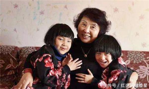 孩子|60岁高龄产妇盛海琳：坚定想法生下一对双胞胎，如今她后悔了？