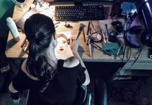 手残党化不出有效妆？了解这三点，提升妆容质感真的一点都不难