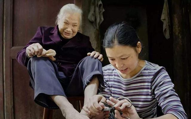 晚年|这3类老人晚年''很抢手'',子女争抢着想养老,快看看其中有你吗