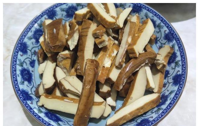 豆干|冬瓜这样做太好吃了，加入2样配菜，冬瓜清淡透明有营养，真香