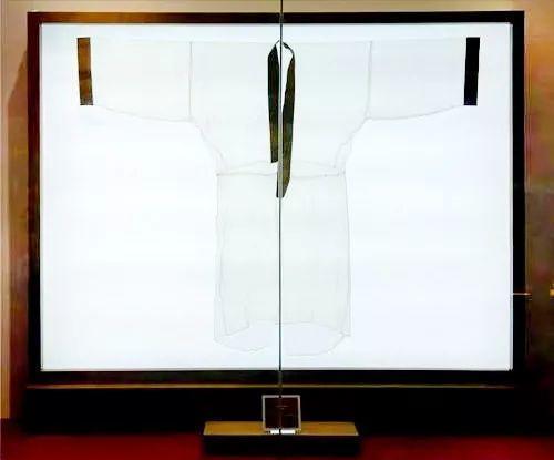 【大中华寻宝记寻宝博物馆】世界上最轻薄的衣服竟来自2000多年前?