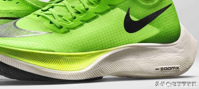 同样是一线大牌,耐克和阿迪之间差距多大?谈谈两者的优劣