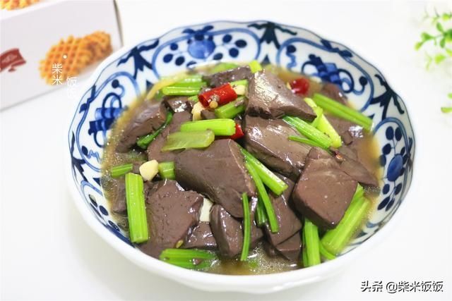吃法|羊血和它是绝配，大火炒一炒，软嫩鲜香，比煮羊肉汤还美味