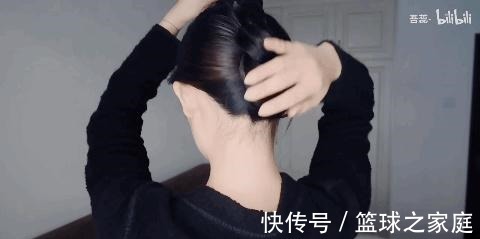 头发 别再披头散发了!这3个发型小技巧显嫩又高级!