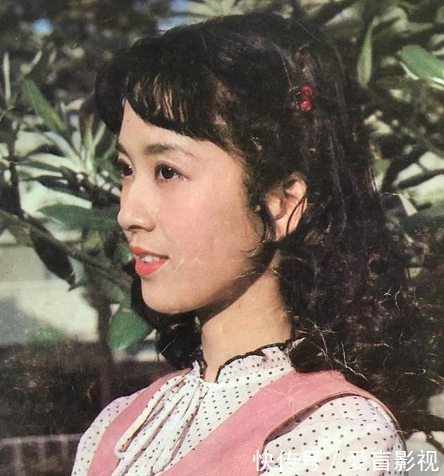 龚雪年轻有多美?瓜子脸,大眼睛,樱桃唇,纯天然颜值太美了