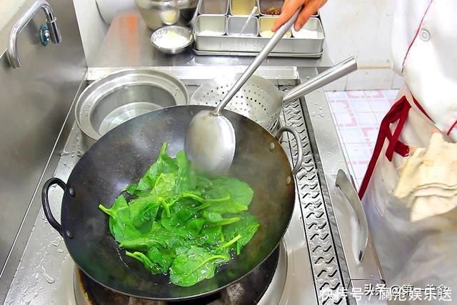  不显|6月的“天然褪黑素”，一斤才3块、美白淡斑，女人常吃不显老