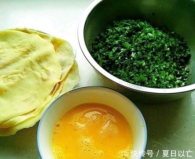 韭菜盒|薄饼韭菜盒，清爽柔软，省去揉滚步骤，省时省力