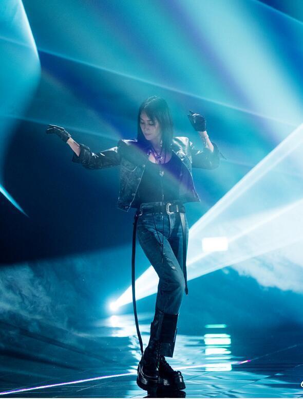 浪姐2那英跳舞被调侃作法现场，回顾现场6个金句扎心又搞笑