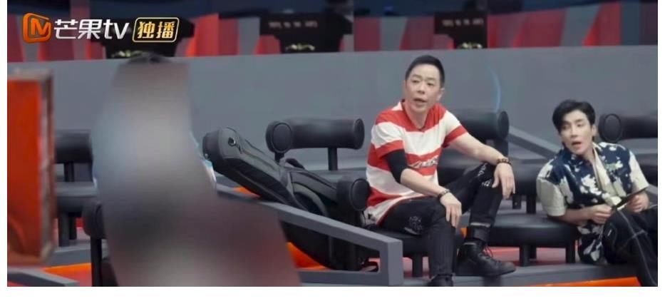 打工人实惨！《哥哥》后期连夜给李云迪打码，粗糙马赛克太醒目