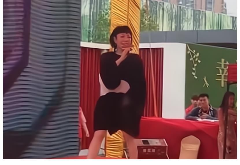 好聲音|“好聲音”吳莫愁的幻滅史：從一夜爆紅到退圈，究竟發(fā)生了什么？