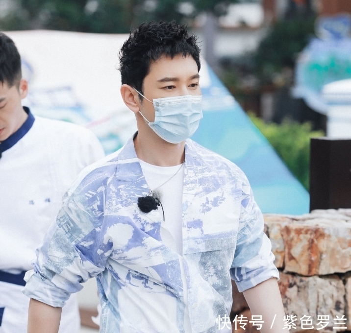 阵容|中餐厅5阵容再上热搜,龚俊姚安娜被官宣加盟,还有2位嘉宾助阵