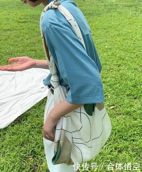 烂大街的包包别背了!2021春夏最流行的是这些
