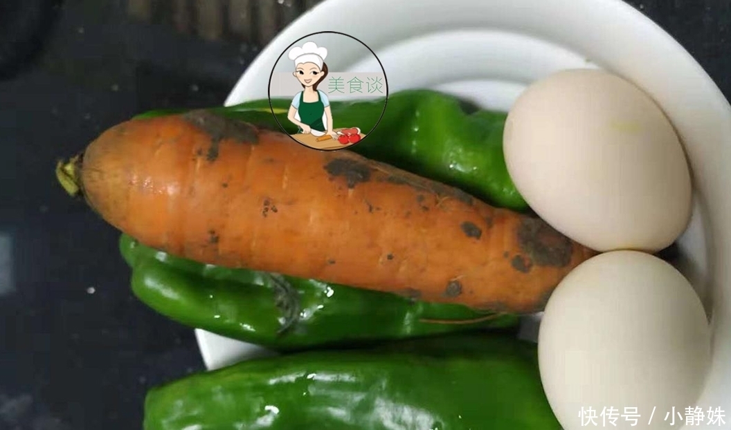 三样食材一起炒,鲜香爽口,比大鱼大肉都香,炒一盘,儿子吃撑了