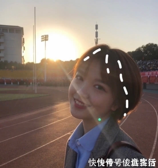 女人|原来短发这么剪才好看?怪不得会显老,过四的女人更适合初恋短发