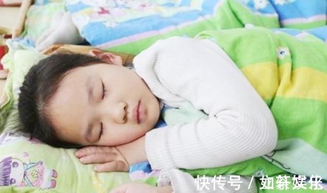 性格|宝宝的这4种睡姿，暗示着宝宝的内在“性格”，是第一种的恭喜你