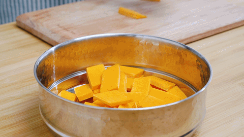 大盘|南瓜新吃法！2块钱能做一大盘！养胃助消化，老人小孩都爱吃！