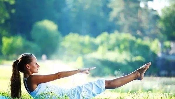 热水泡脚|几种简单的方法，也可以让你从压力中摆脱出来，彻底抛弃失眠