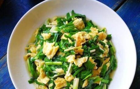 韭菜炒鸡蛋,先炒韭菜还是鸡蛋顺序错了,难怪鸡蛋老,韭菜发黄