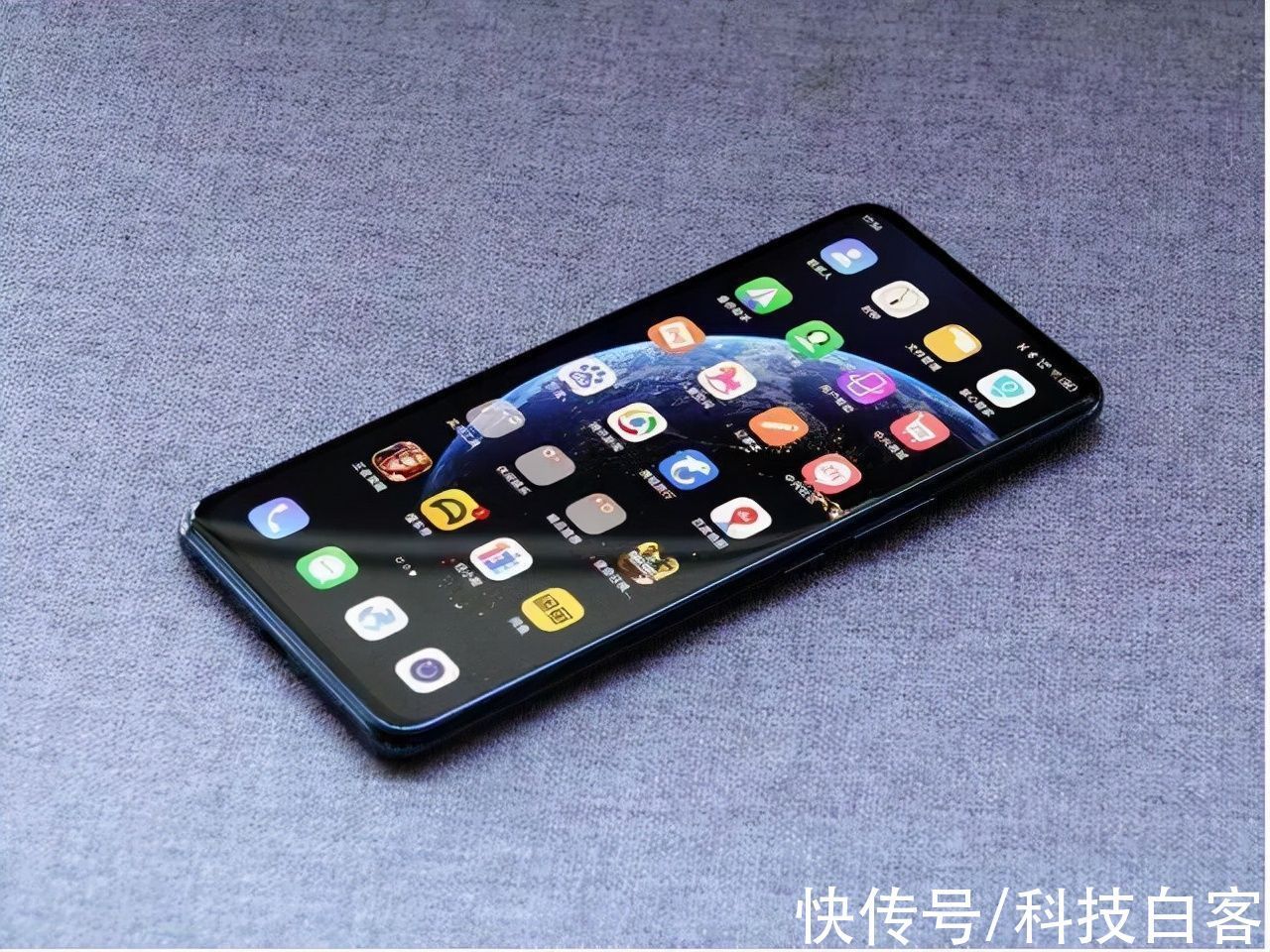 中兴5G时代应该是怎么样?中兴Axon 30 5G超级天线3.1抢先领跑