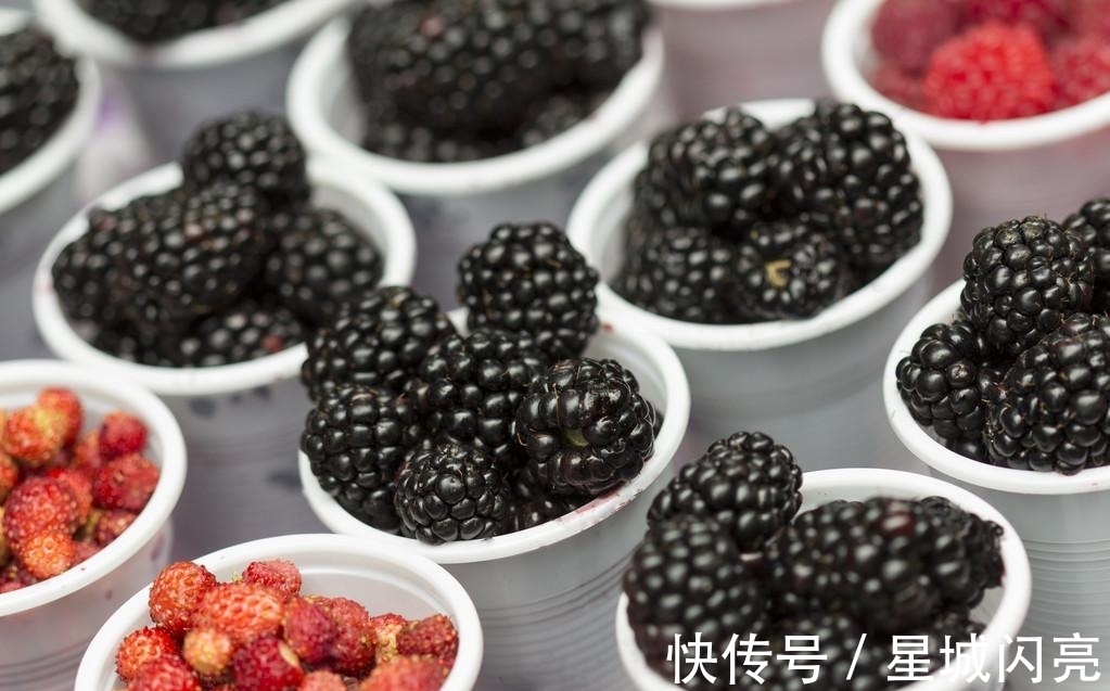 沸水|桑葚干只用来熬粥，太可惜了，教你4种吃法，美味滋补又解馋