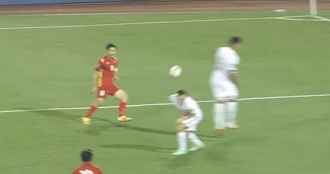 |还有羞耻心吗?赵明剑拍吃海参段子,并回复球迷:不练球会下岗吗