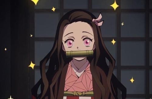 我妻善逸|画师绘制《鬼灭之刃》同人,我妻善逸耍帅场面,祢豆子好腰力