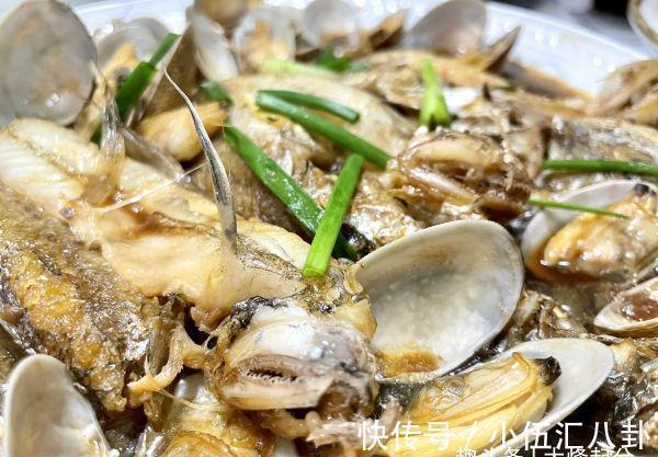 口感|红烧杂鱼,口感鲜美、肉质嫩滑、香辣开胃,一锅都不够吃哦