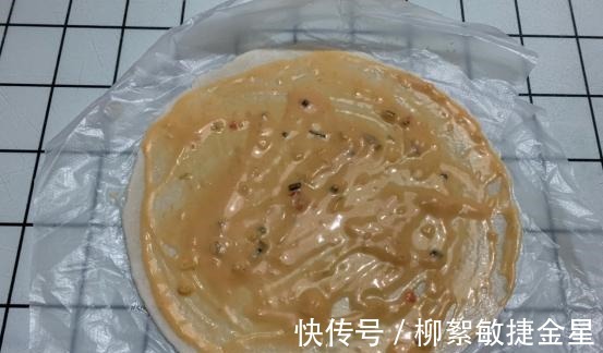 用料简单做法容易,肉松火腿酥了解一下,好吃到没朋友!
