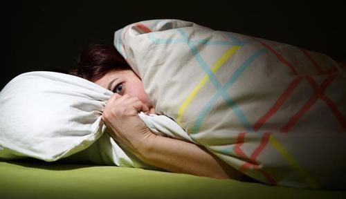 失眠多梦|失眠常喝它，堪称天然“安眠药”，三天两头吃一次，睡得比猪香！