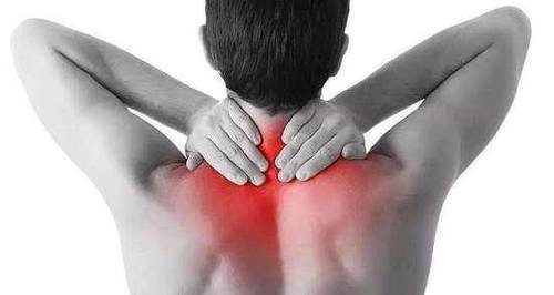 颈椎病脖子疼？食盐配上它，效果很明显，疼痛麻木全赶走！