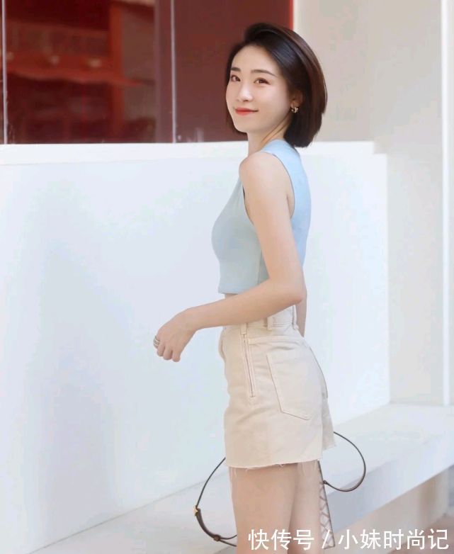 简约|想穿出高级感很简单,简约温柔的穿搭就很好驾驭,精致又有女人味