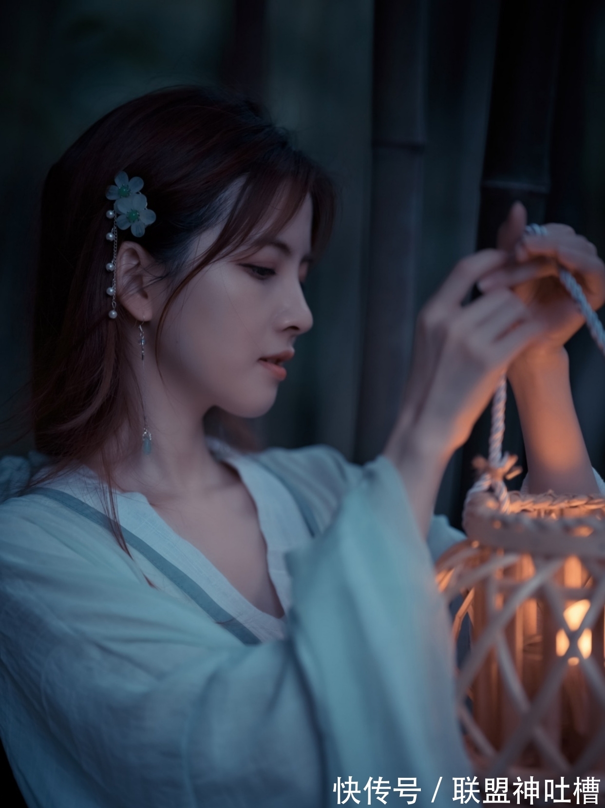 鸣龙$诗·十首丨万树桃花伤落泪,千江碧水倒悬峰